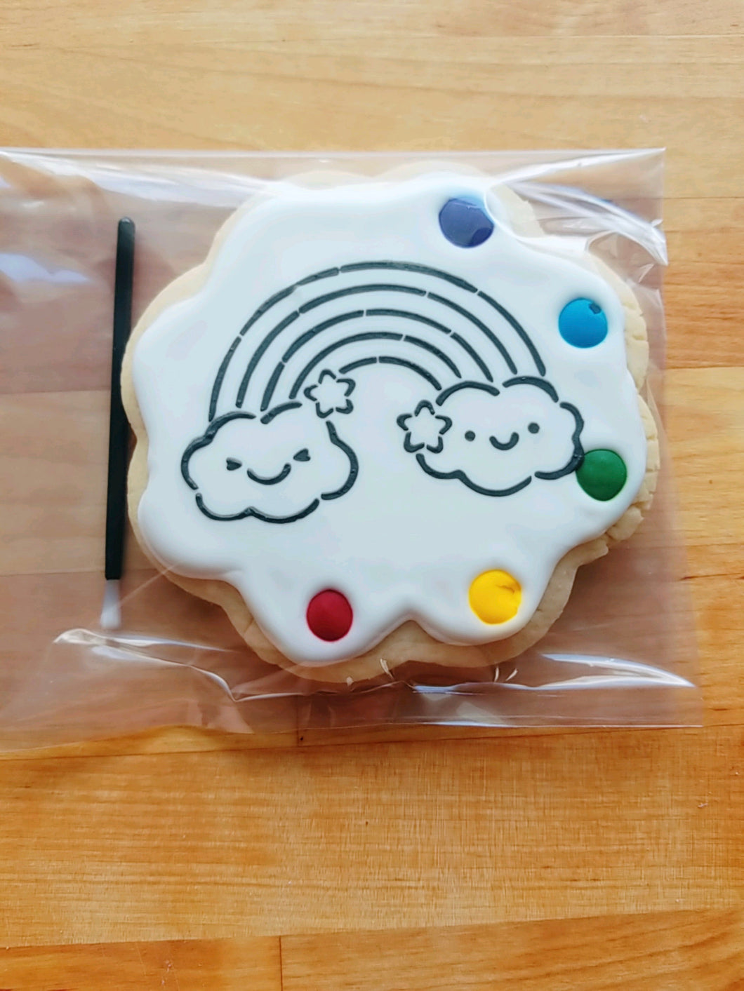 Cloud paint & eat cookie